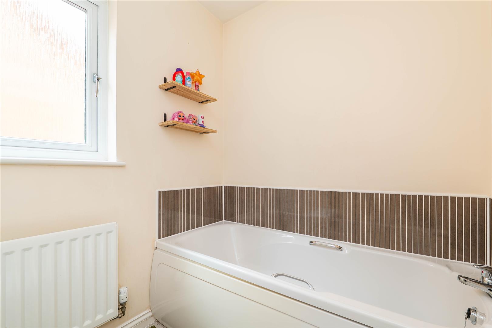 4 bed property in Old Thorns Crescent, Chorley